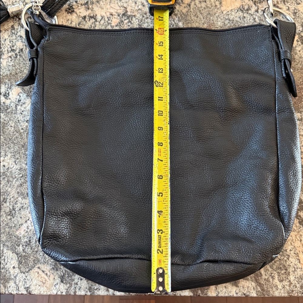 Vera Pelle Black Leather Shoulder Bag - Picture 4 of 5